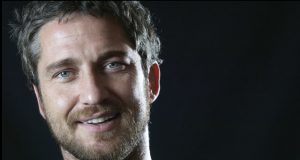 Messieurs, quelle tondeuse pour une belle barbe ? Quelques astuces pour vous équiper correctement ! homme séduisant avec une barbe